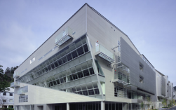 京都精華大學好不好