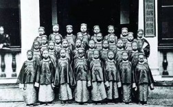 近代中國(guó)派遣第一批留學(xué)生是在()