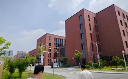 安徽初三學(xué)生落榜高中，建工技師學(xué)院提供新選擇
