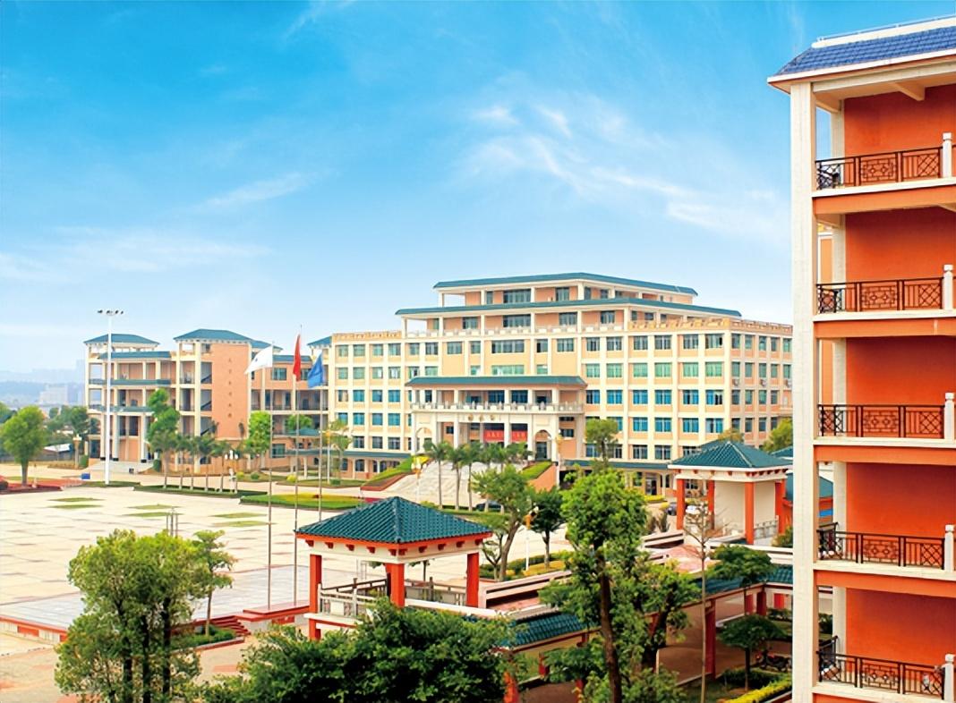 惠州經(jīng)濟(jì)職業(yè)技術(shù)學(xué)院(惠州市最好的職業(yè)技校)-圖1