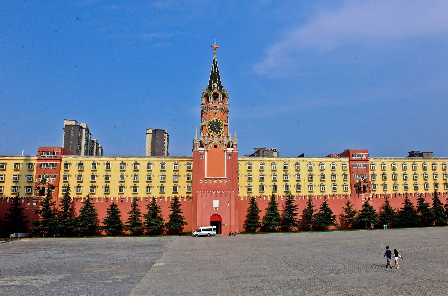 鄭州大學(xué)西亞斯國際學(xué)院(張雪峰談鄭州西亞斯學(xué)院學(xué)費(fèi))-圖1