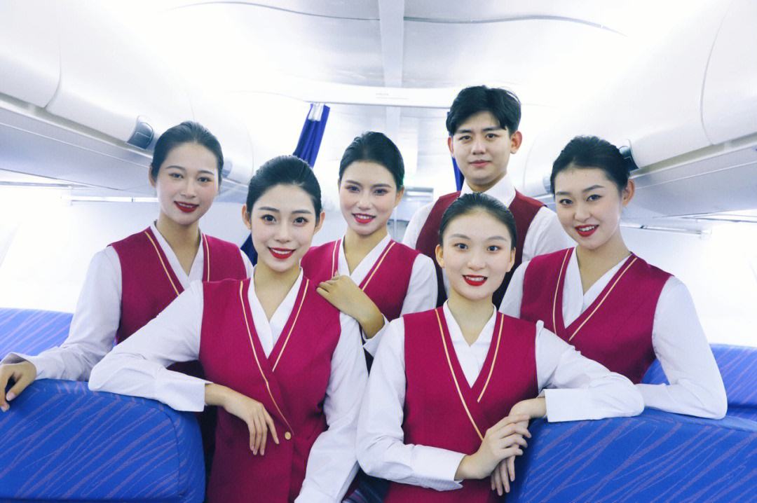 空姐一般都是什么學歷(空姐多少歲就不能飛了)-圖1