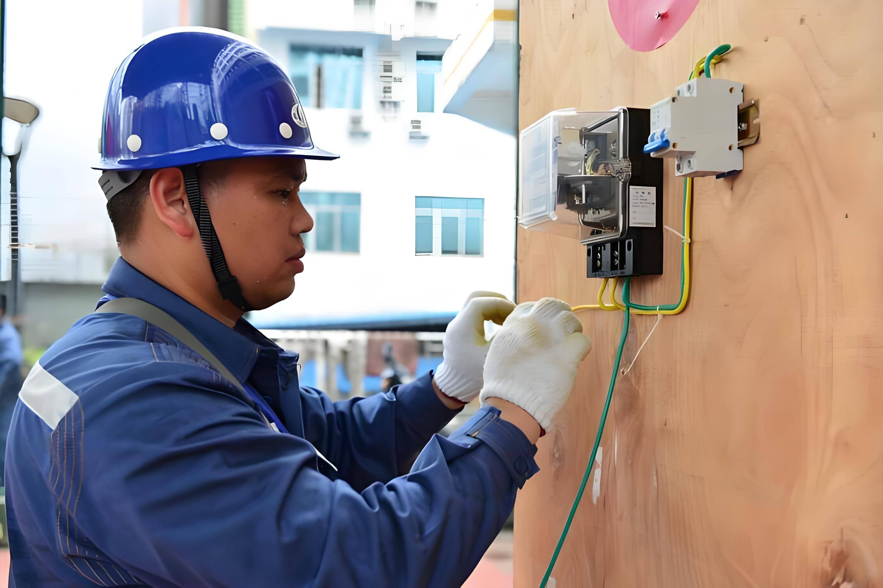 拿個電工證需要多少錢(電工證申請條件)-圖1