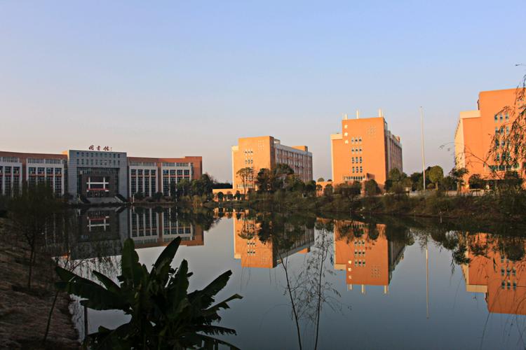 中南林科大涉外學院(長沙科技學院最新消息)-圖1