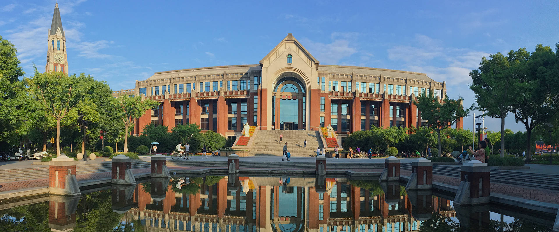 華東政法大學法學-圖1