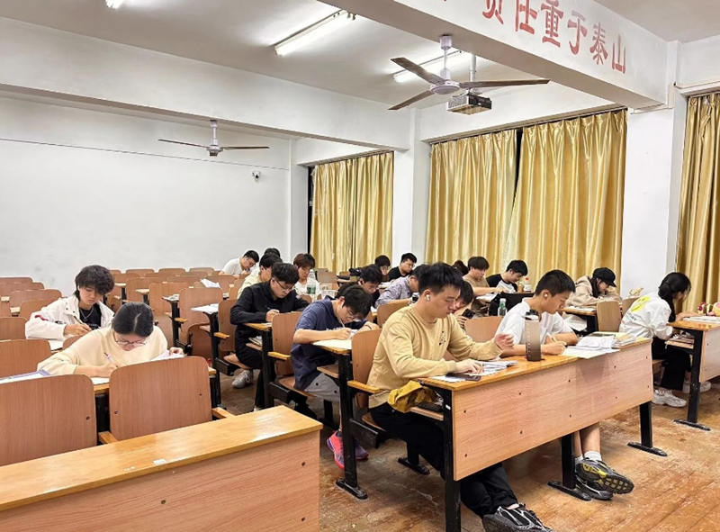 武漢市2025年統(tǒng)招全日制專升本培訓(xùn)機構(gòu)排行榜推薦如下-圖3