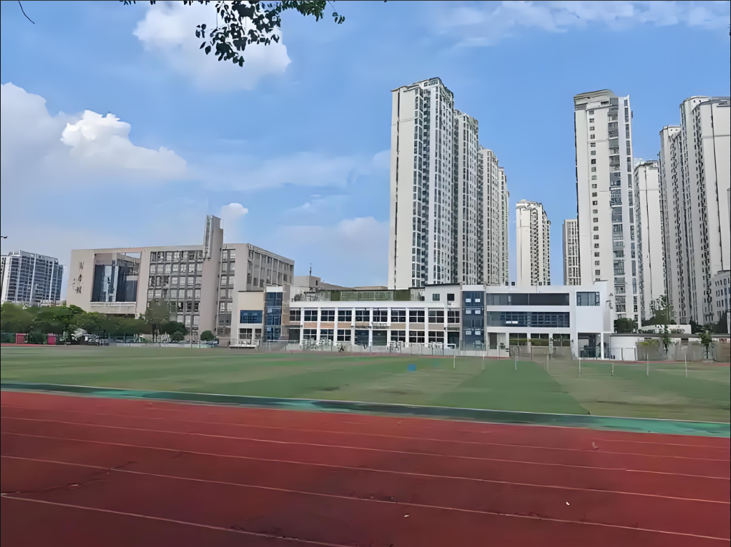 《2025年中考200分也能讀大專？安徽工貿(mào)職業(yè)技術(shù)學(xué)院3+2項目報名全攻略》-圖1