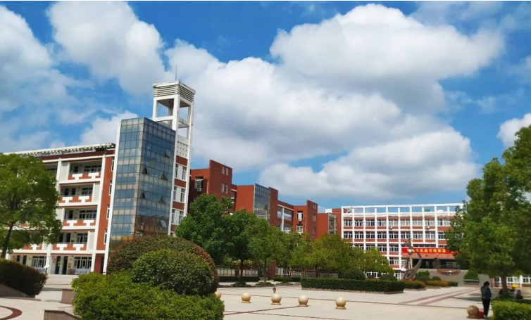 2025年合肥中考500分左右能上圣泉中學(xué)？——肥東圣泉中學(xué)招生簡介-圖2